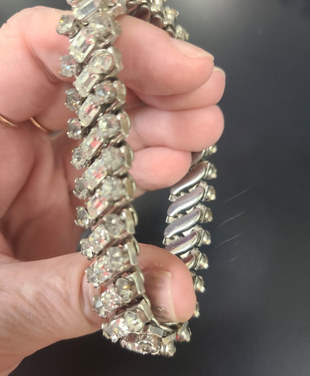Parco Signed Vintage Three Row Rhinestone Stretch Bracelet - Picture 4 of 8